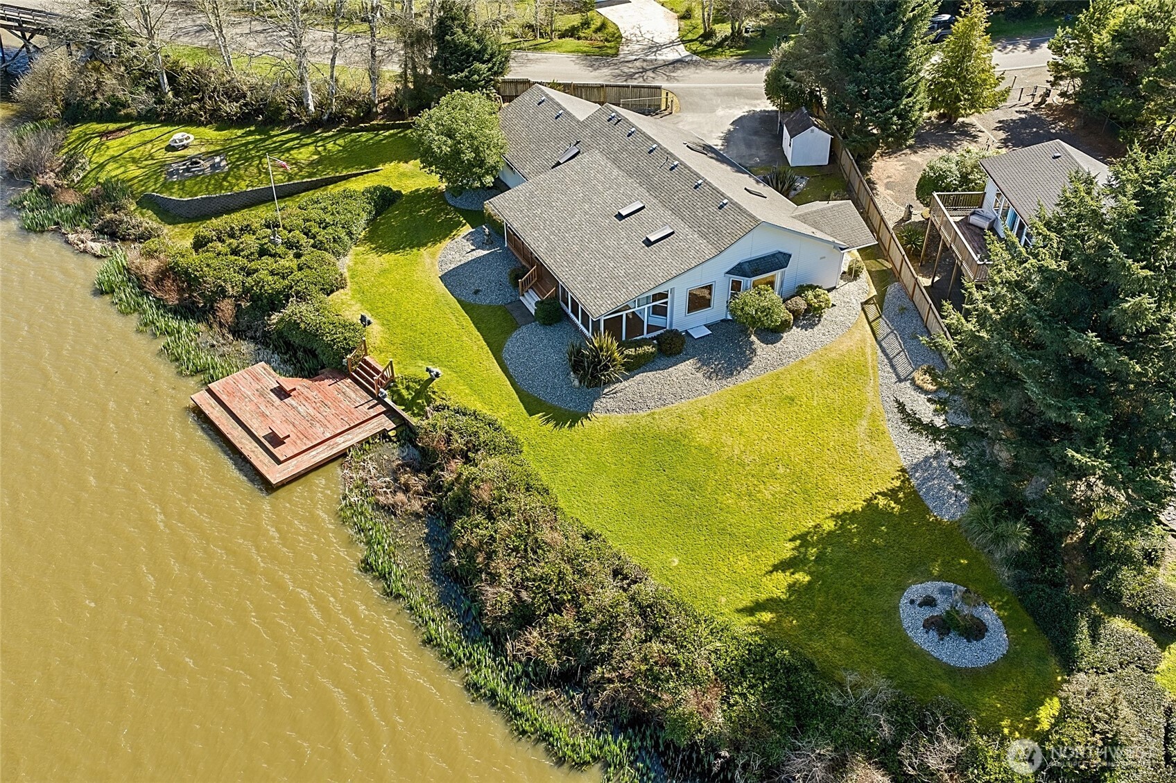 288 Overlake Street NE, Ocean Shores, WA 98569