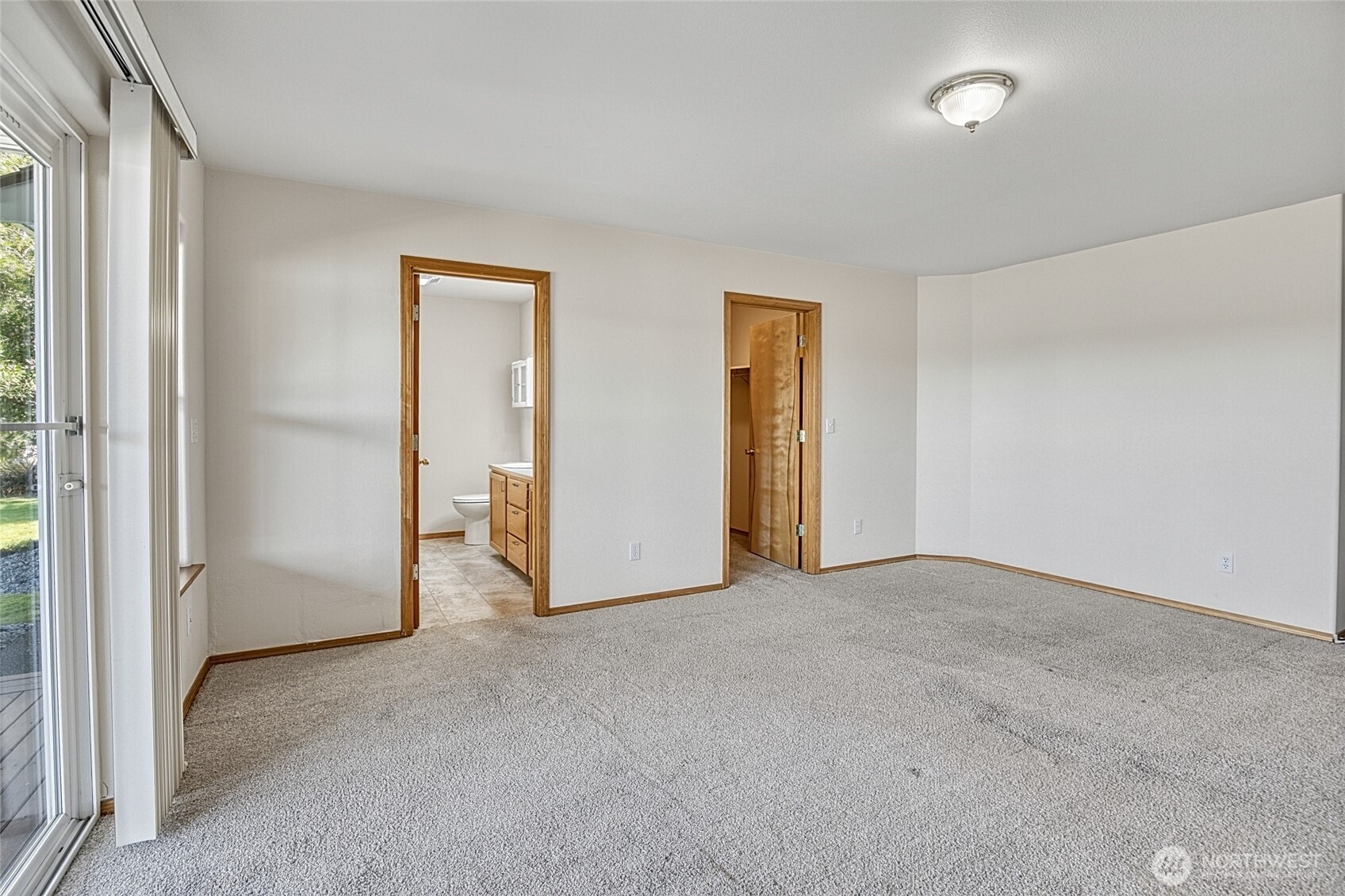 288 Overlake Street NE, Ocean Shores, WA 98569