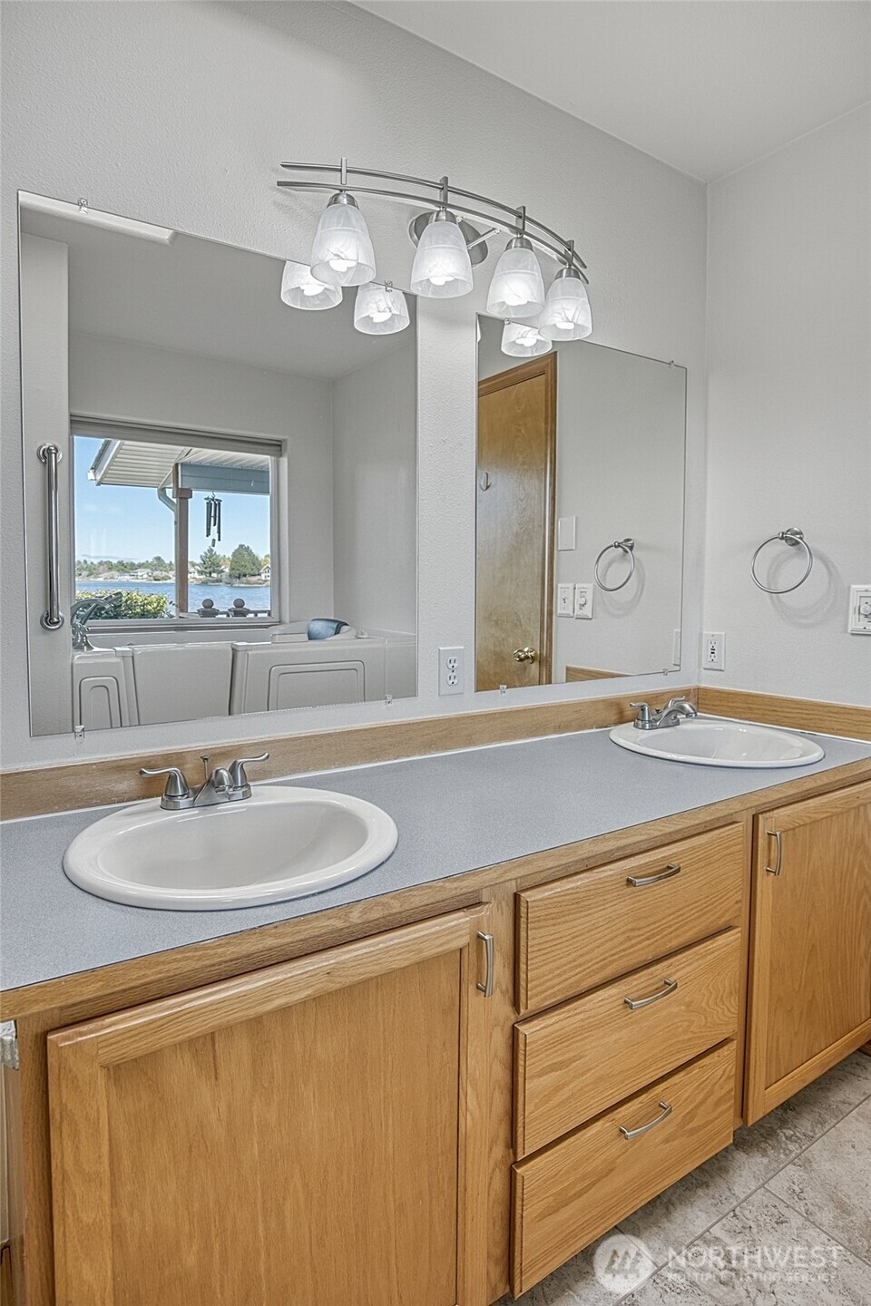 288 Overlake Street NE, Ocean Shores, WA 98569