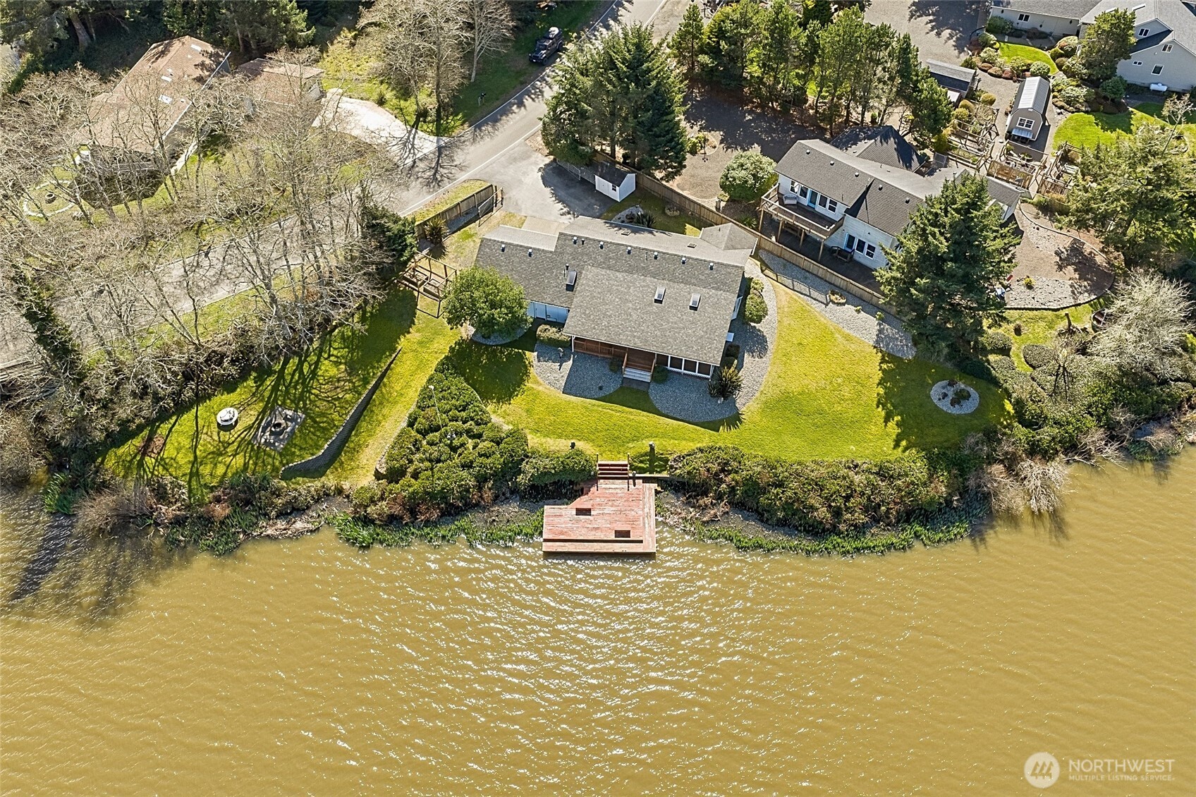 288 Overlake Street NE, Ocean Shores, WA 98569
