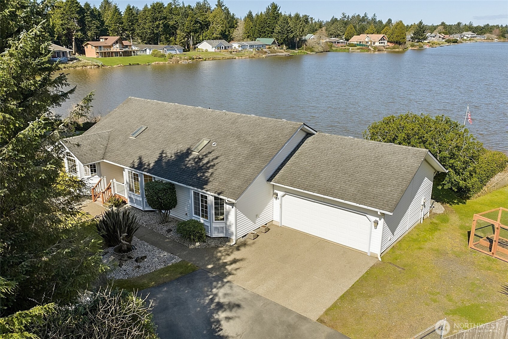 288 Overlake Street NE, Ocean Shores, WA 98569