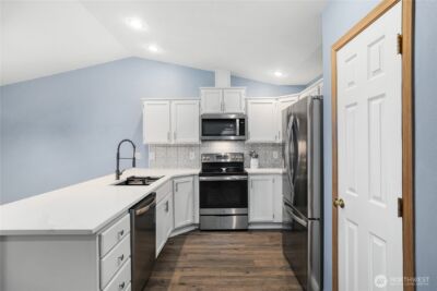 10109 Meadowside Lane SW, Rochester, WA 98579 - Photo 15