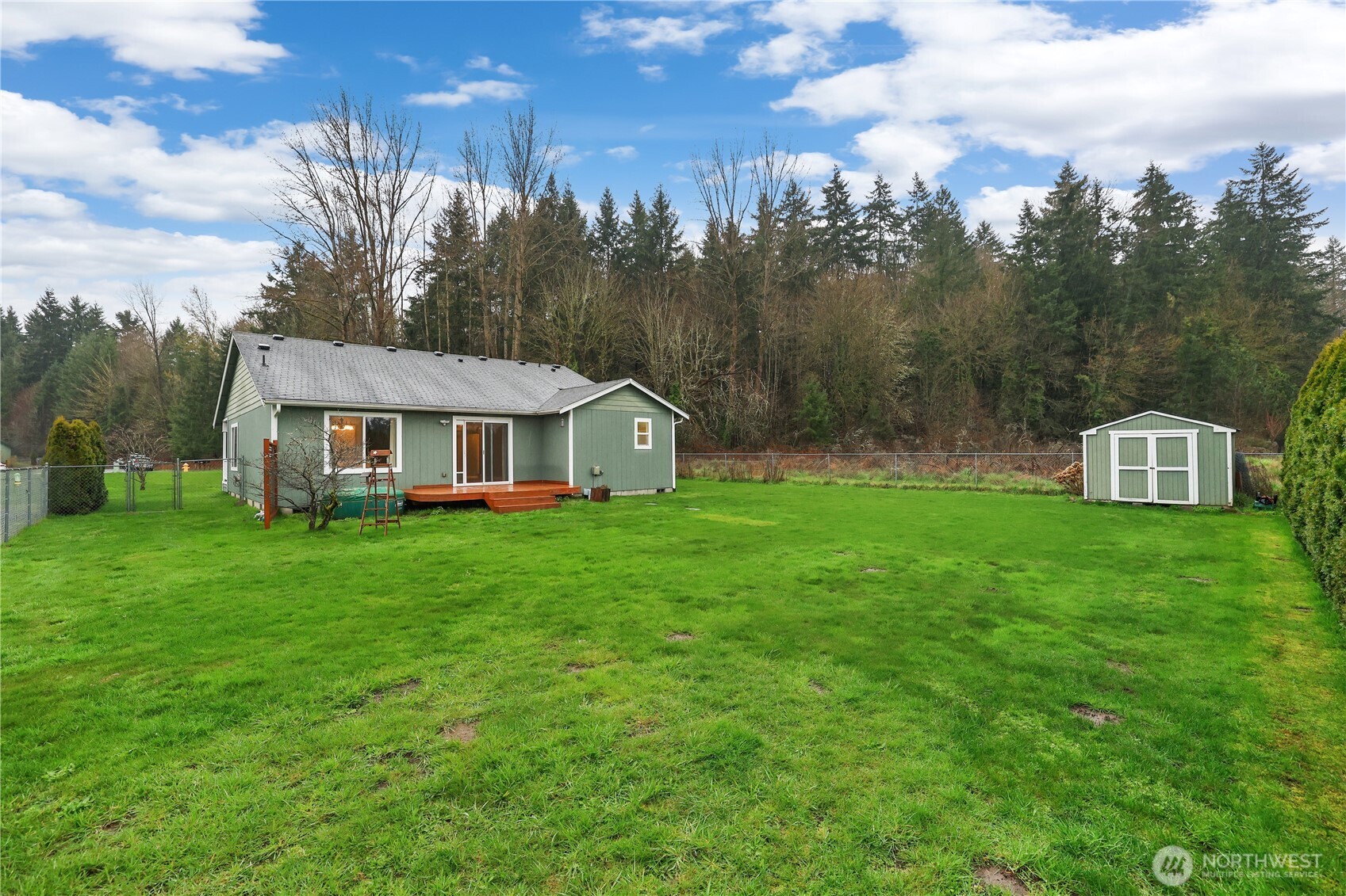10109 Meadowside Lane SW, Rochester, WA 98579