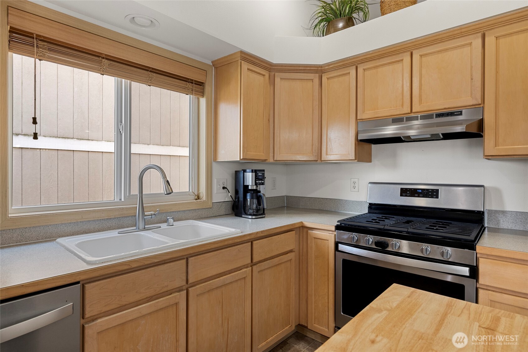 1240 Arrezo Drive , Sedro Woolley, WA 98284