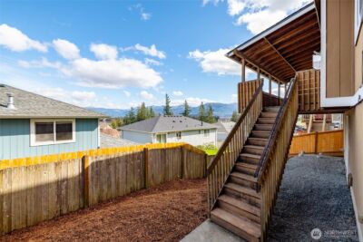 1240 Arrezo Drive , Sedro Woolley, WA 98284 - Photo 35