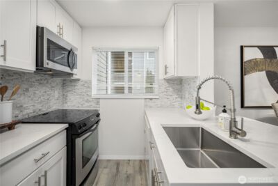 12602 109th Court NE #G201, Kirkland, WA 98034 - Photo 11