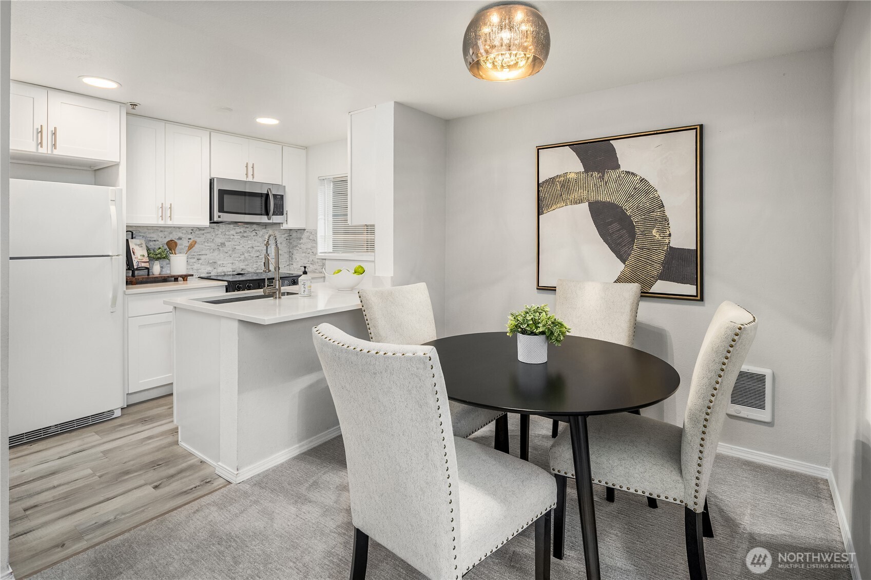 12602 109th Court NE #G201, Kirkland, WA 98034