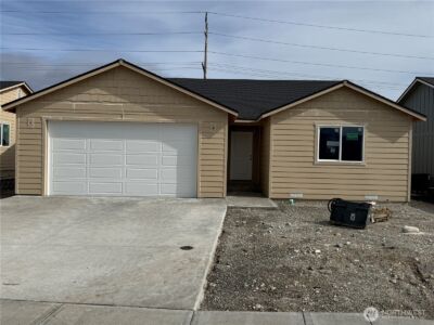2476 Noah Street SE, East Wenatchee, WA 98802