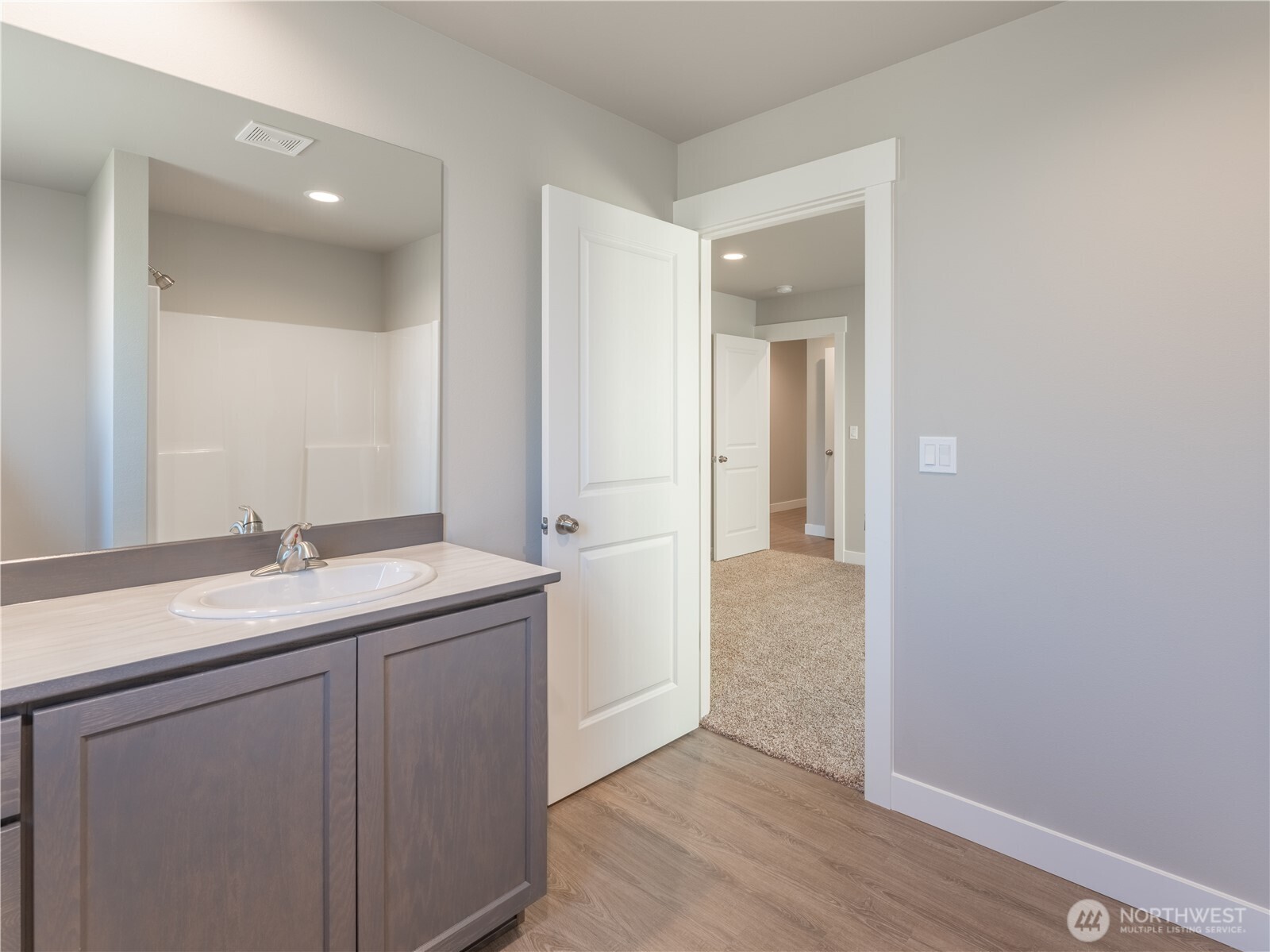 2476 Noah Street SE, East Wenatchee, WA 98802