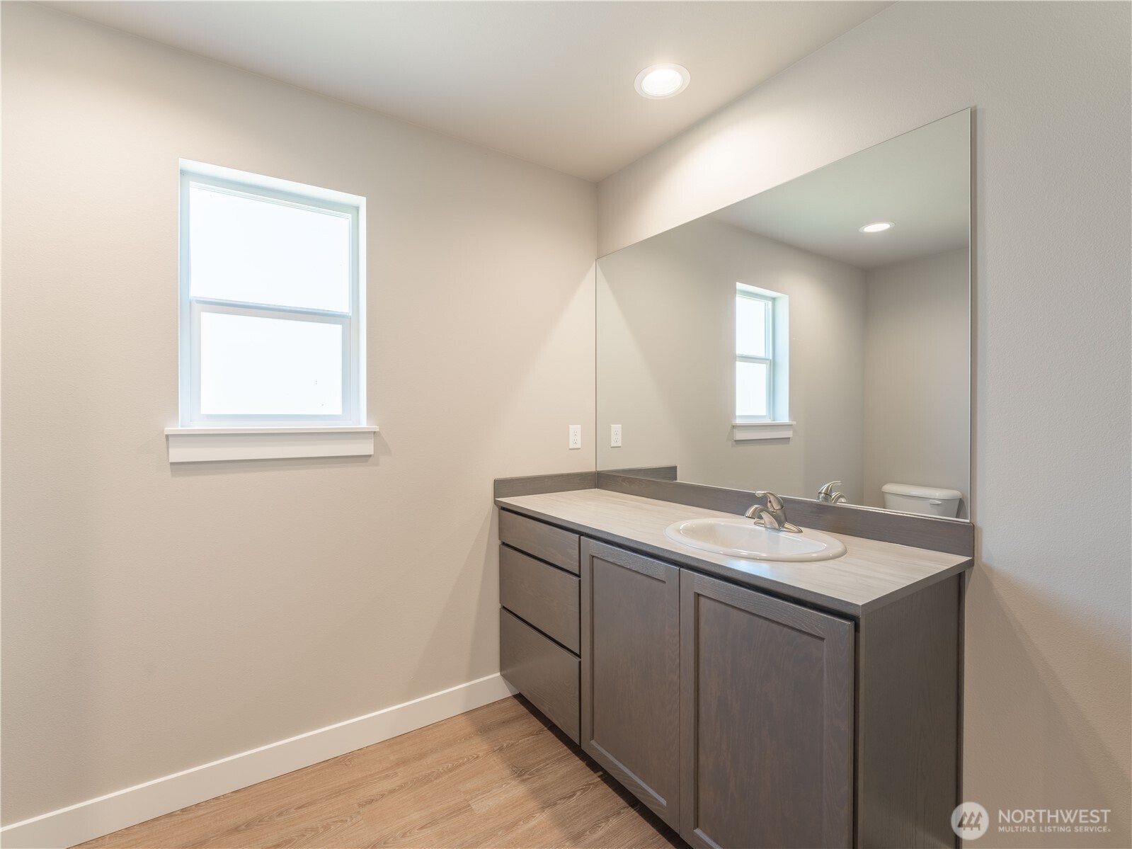 2476 Noah Street SE, East Wenatchee, WA 98802