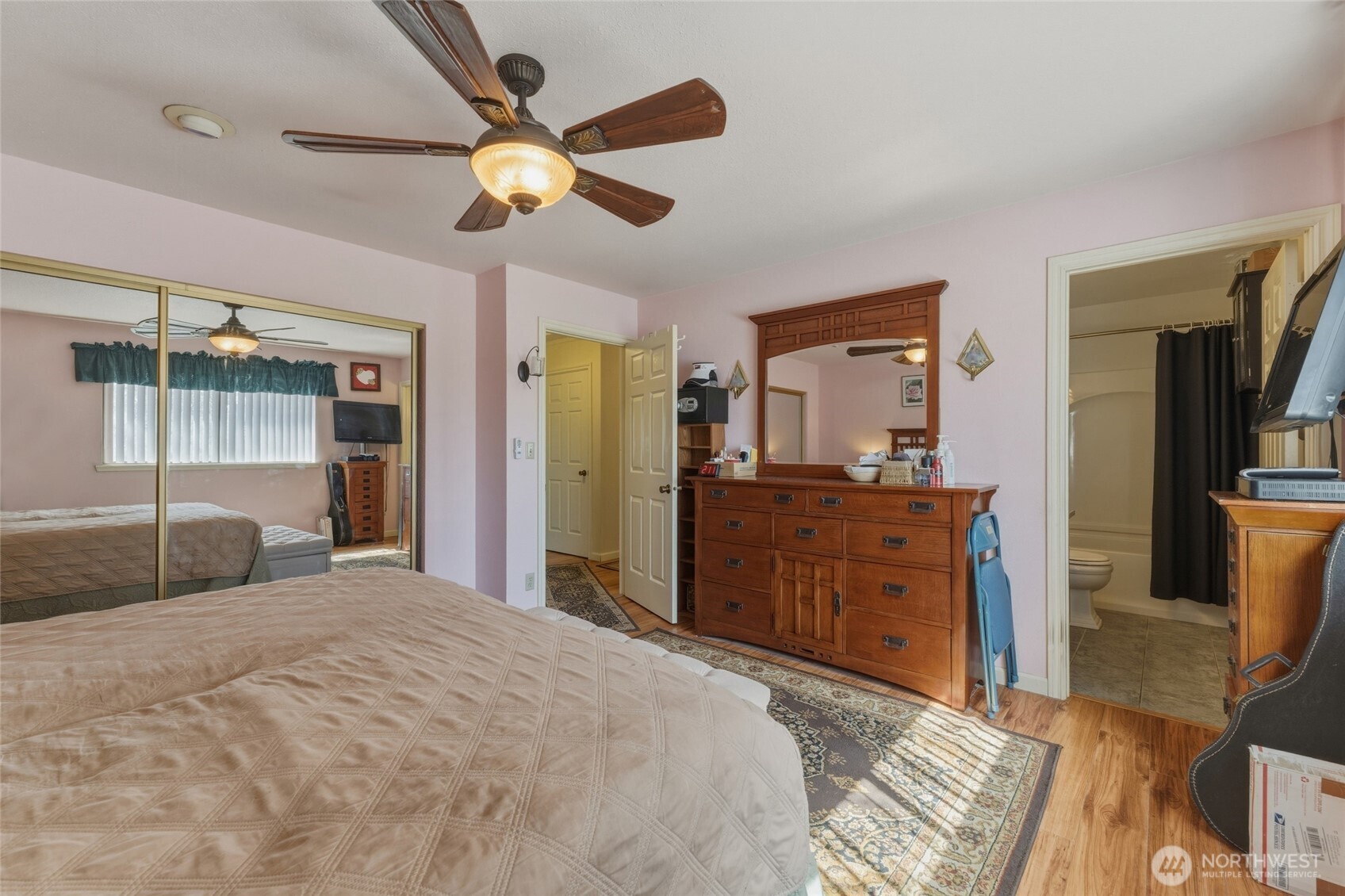 1140 SE Colonial Drive , College Place, WA 99362