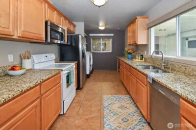 5927 88th Street NE, Marysville, WA 98270 - Photo 11