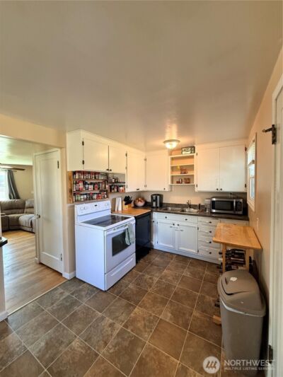 1405 Francis Avenue , Walla Walla, WA 99362 - Photo 15