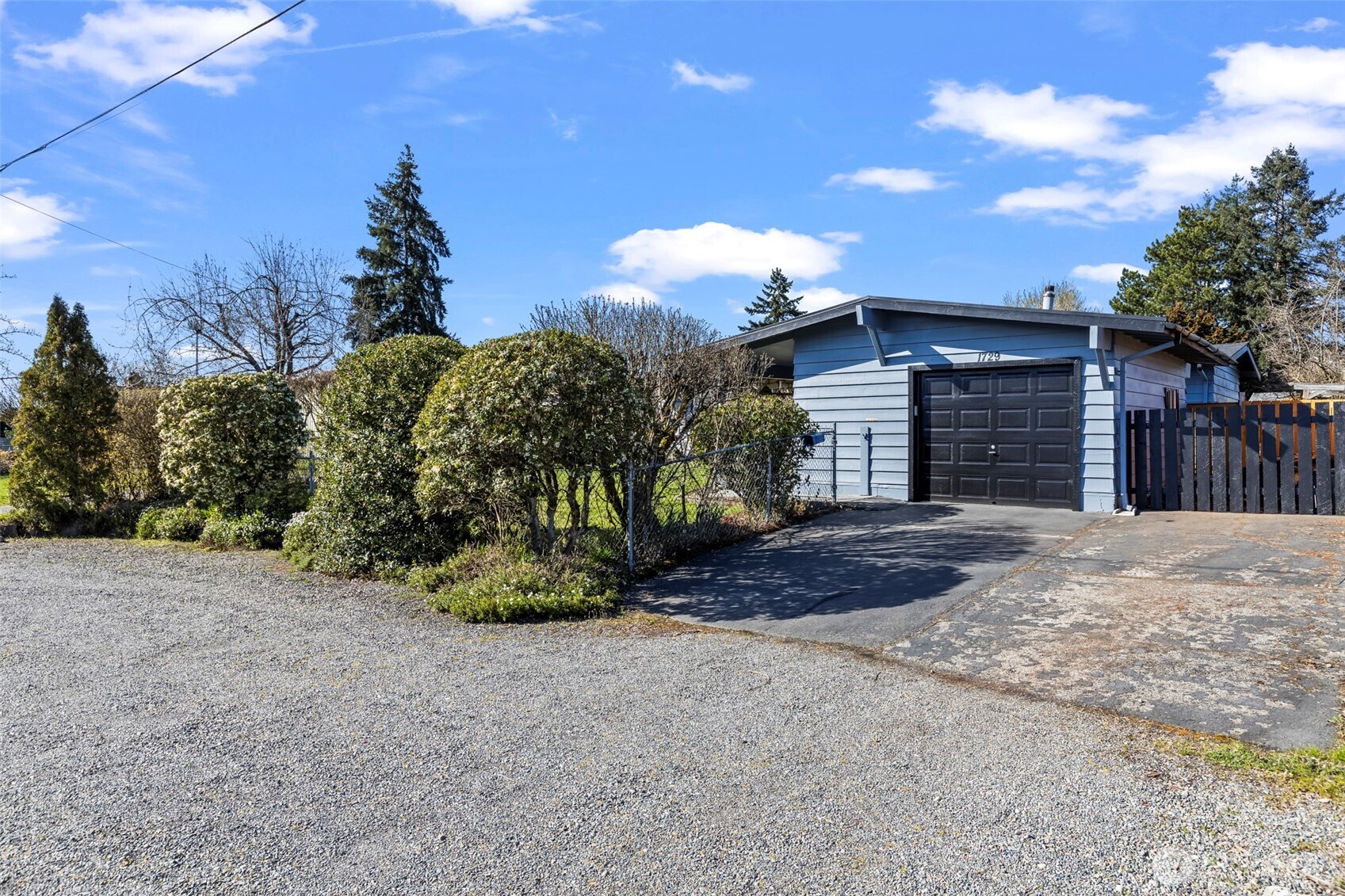 1729 121st Street S, Tacoma, WA 98444