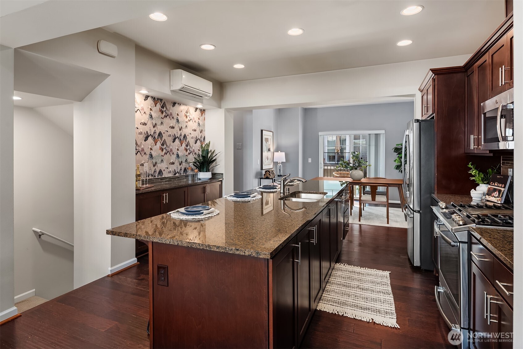 3250 SW Graham Street #104, Seattle, WA 98126