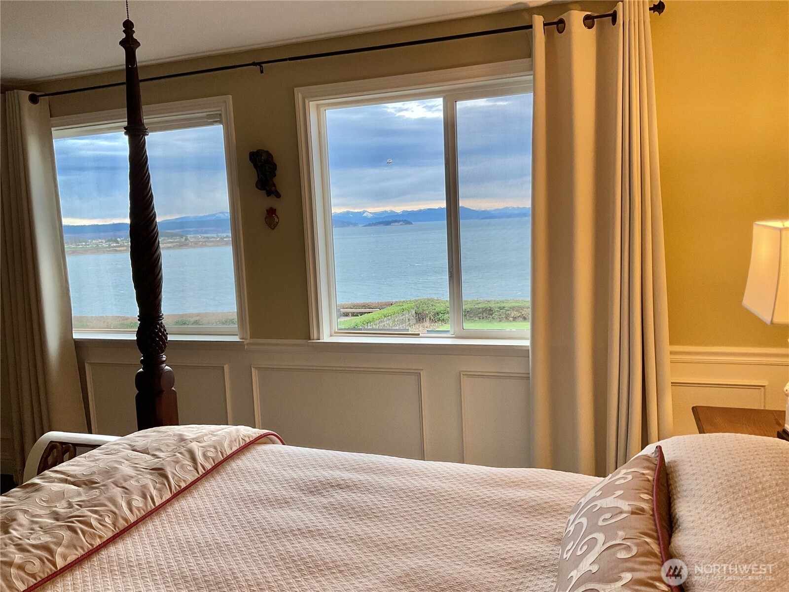 1418 Bonnie View Acres Road , Oak Harbor, WA 98277