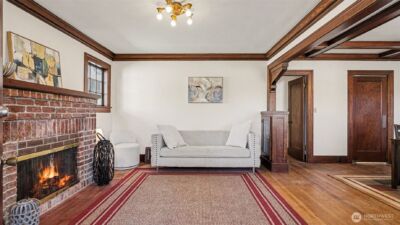 7220 4th Avenue NW, Seattle, WA 98117 - Photo 3