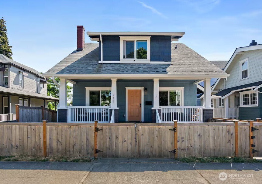 719 S Sheridan Avenue , Tacoma, WA 98405