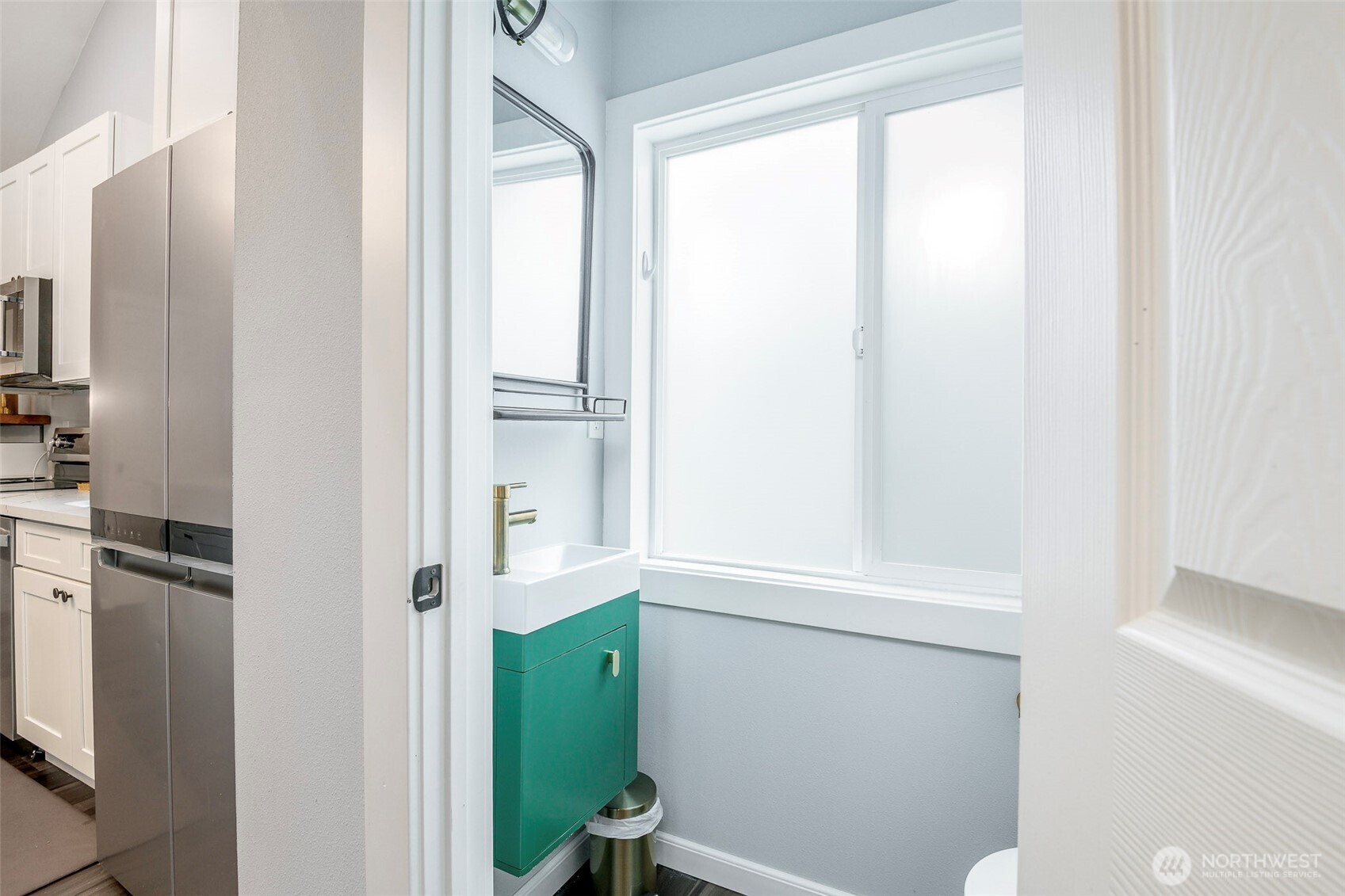 719 S Sheridan Avenue , Tacoma, WA 98405