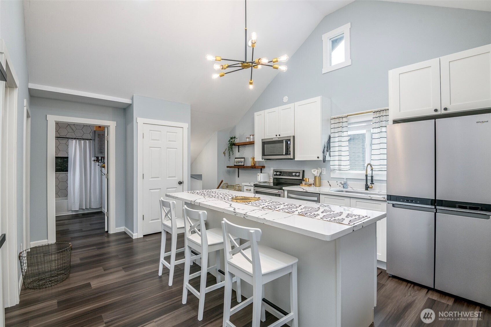 719 S Sheridan Avenue , Tacoma, WA 98405