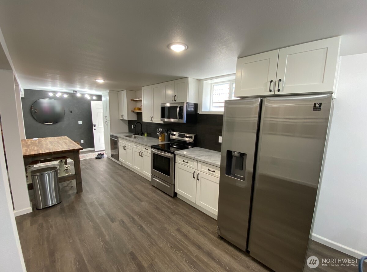 719 S Sheridan Avenue , Tacoma, WA 98405