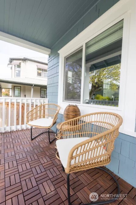 719 S Sheridan Avenue , Tacoma, WA 98405