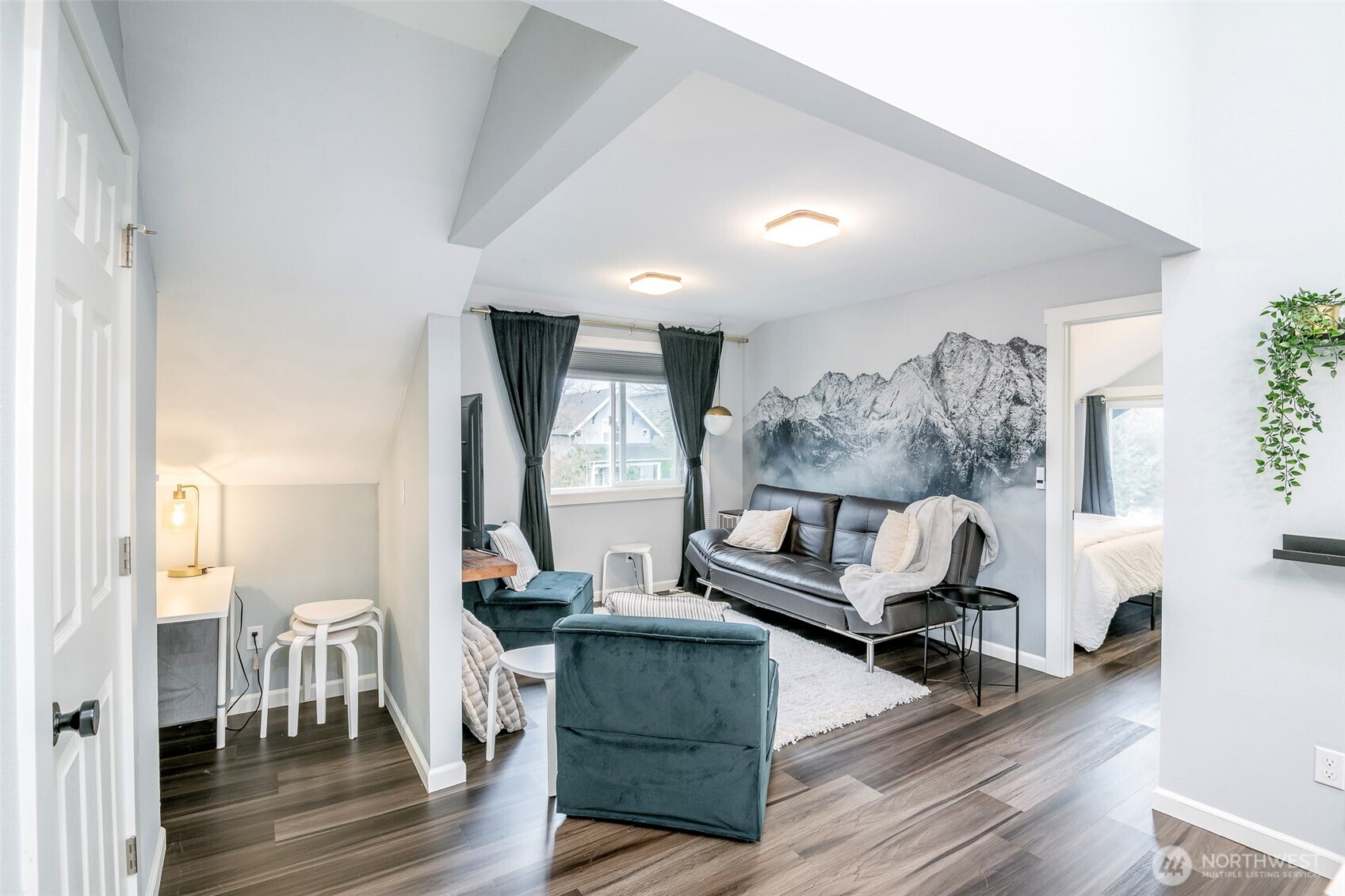 719 S Sheridan Avenue , Tacoma, WA 98405