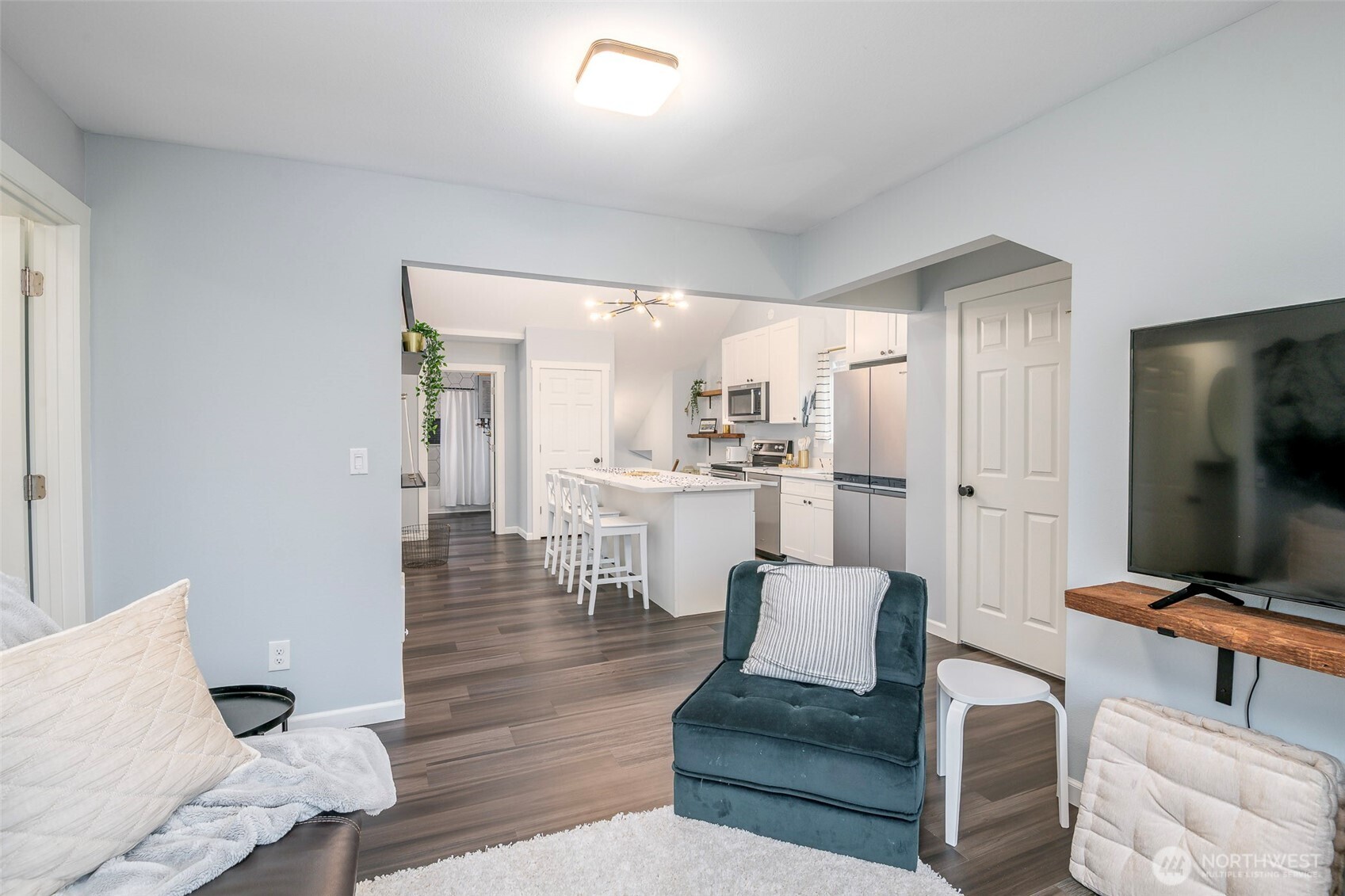 719 S Sheridan Avenue , Tacoma, WA 98405