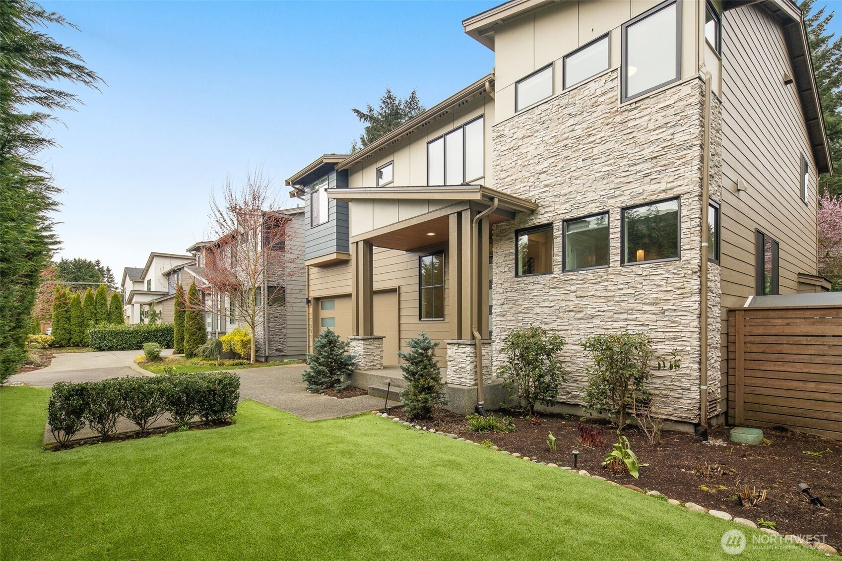 13227 111th Avenue NE, Kirkland, WA 98034