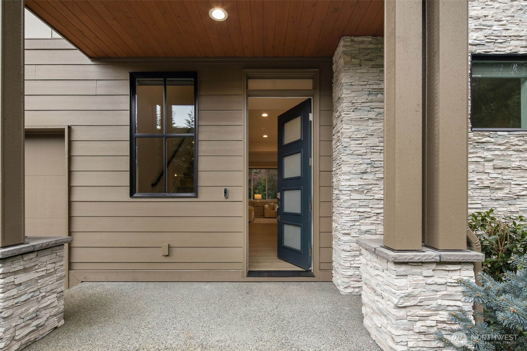 13227 111th Avenue NE, Kirkland, WA 98034