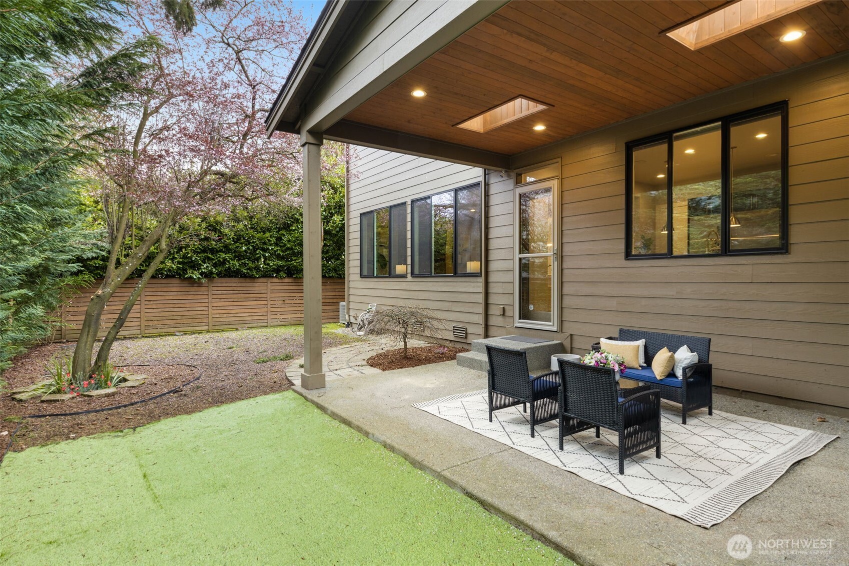 13227 111th Avenue NE, Kirkland, WA 98034