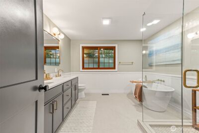 15817 SE Newport (private drive) Way , Bellevue, WA 98006 - Photo 18