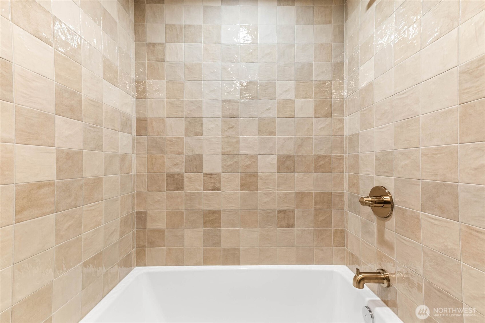 15817 SE Newport (private drive) Way , Bellevue, WA 98006