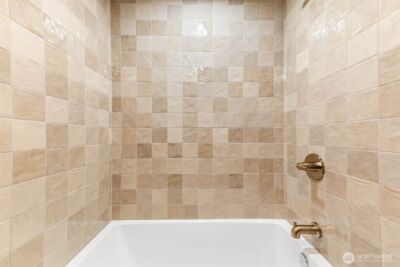 15817 SE Newport (private drive) Way , Bellevue, WA 98006 - Photo 21