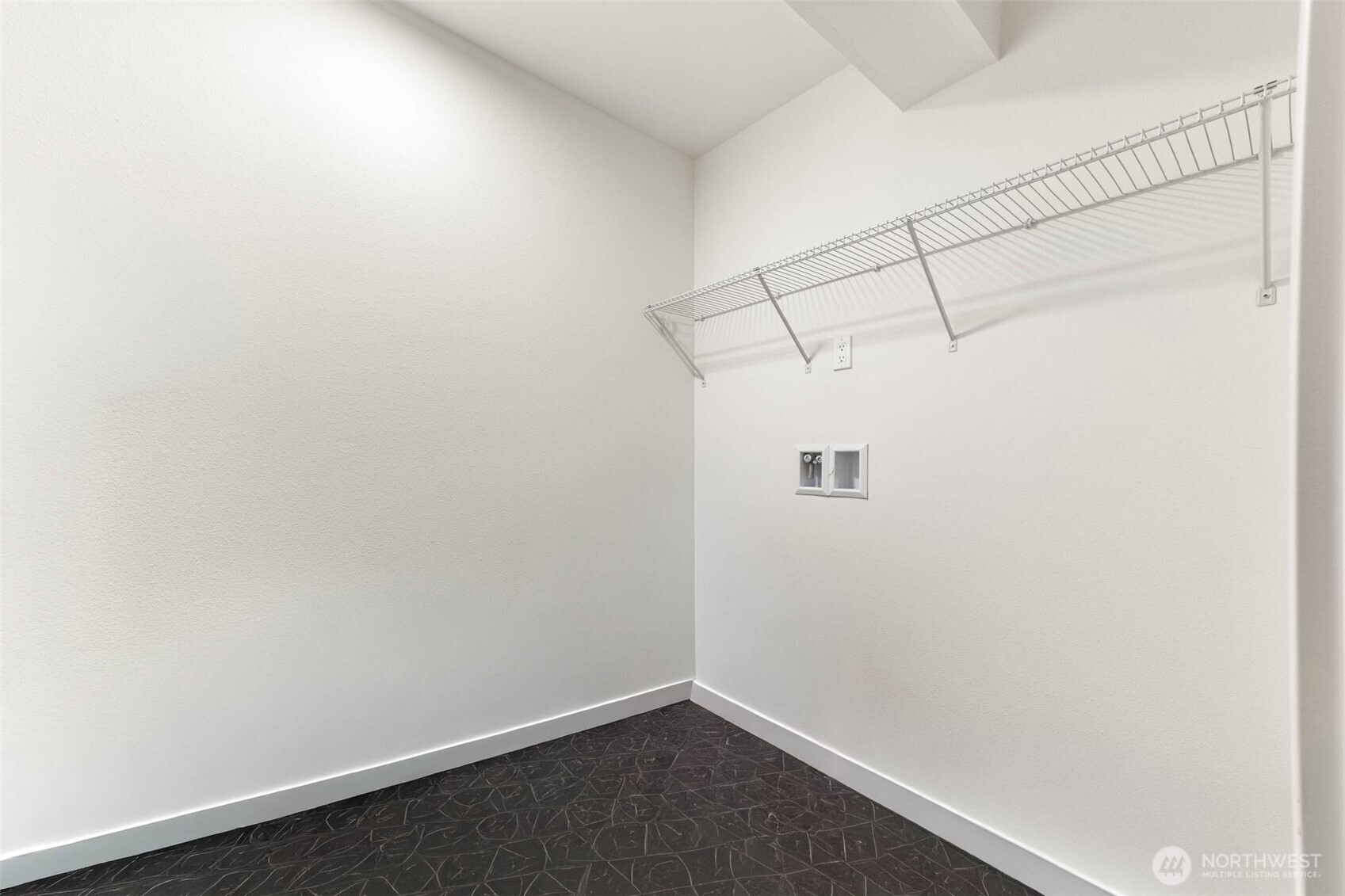 15817 SE Newport (private drive) Way , Bellevue, WA 98006