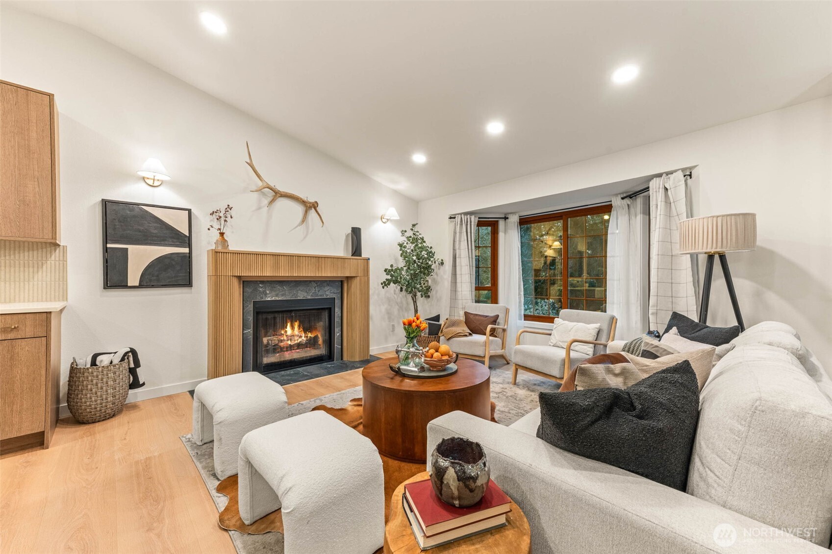 15817 SE Newport (private drive) Way , Bellevue, WA 98006