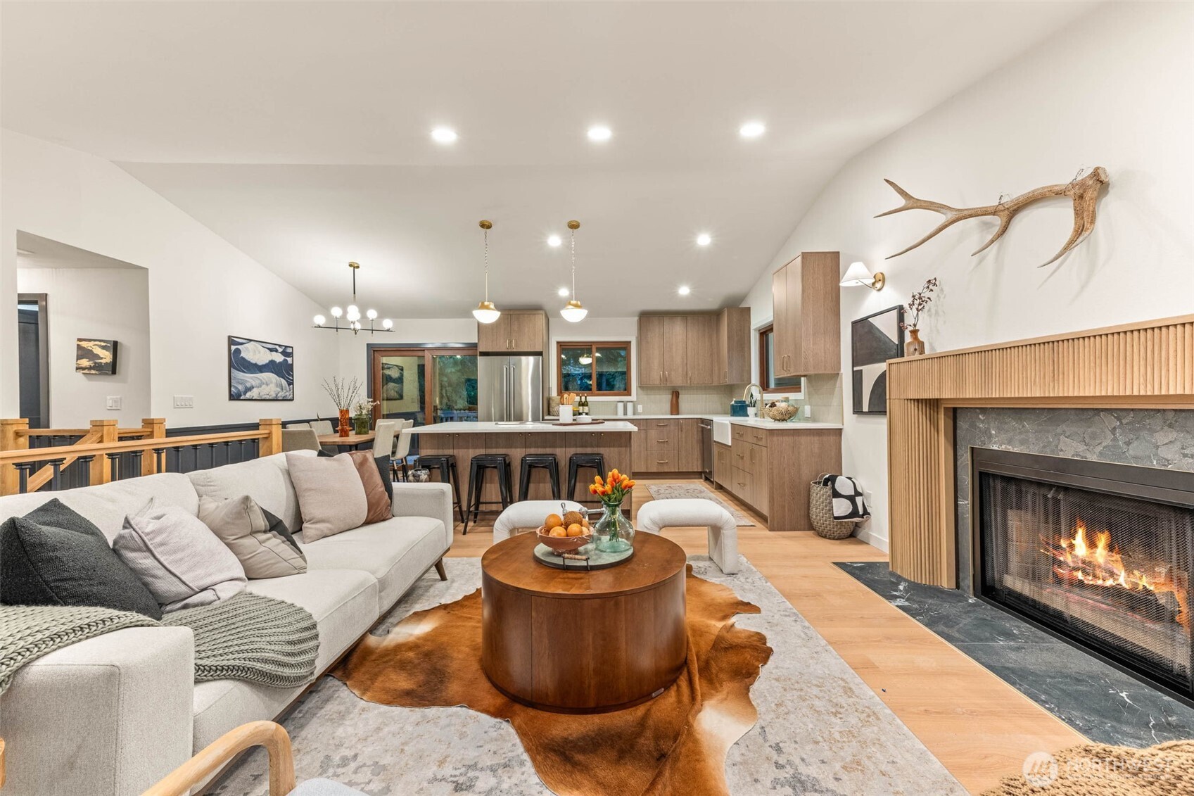 15817 SE Newport (private drive) Way , Bellevue, WA 98006