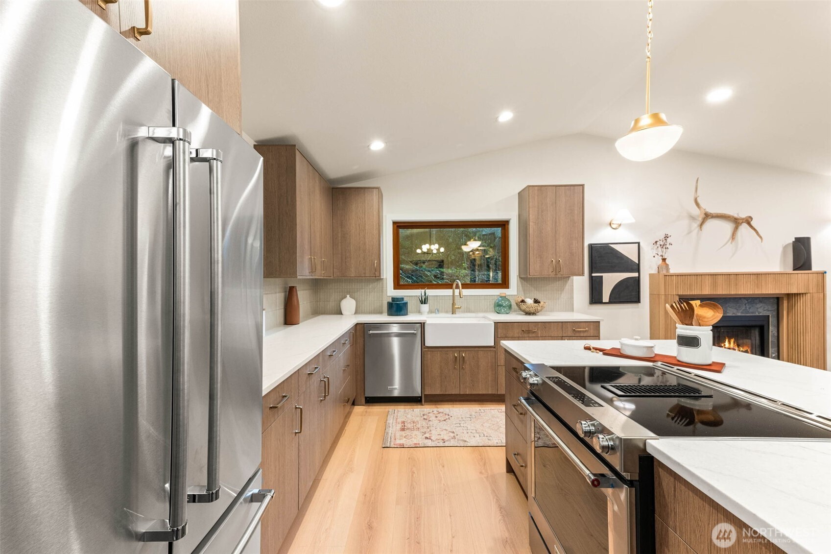 15817 SE Newport (private drive) Way , Bellevue, WA 98006