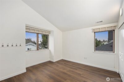 4003 E Newton Street , Seattle, WA 98112 - Photo 26