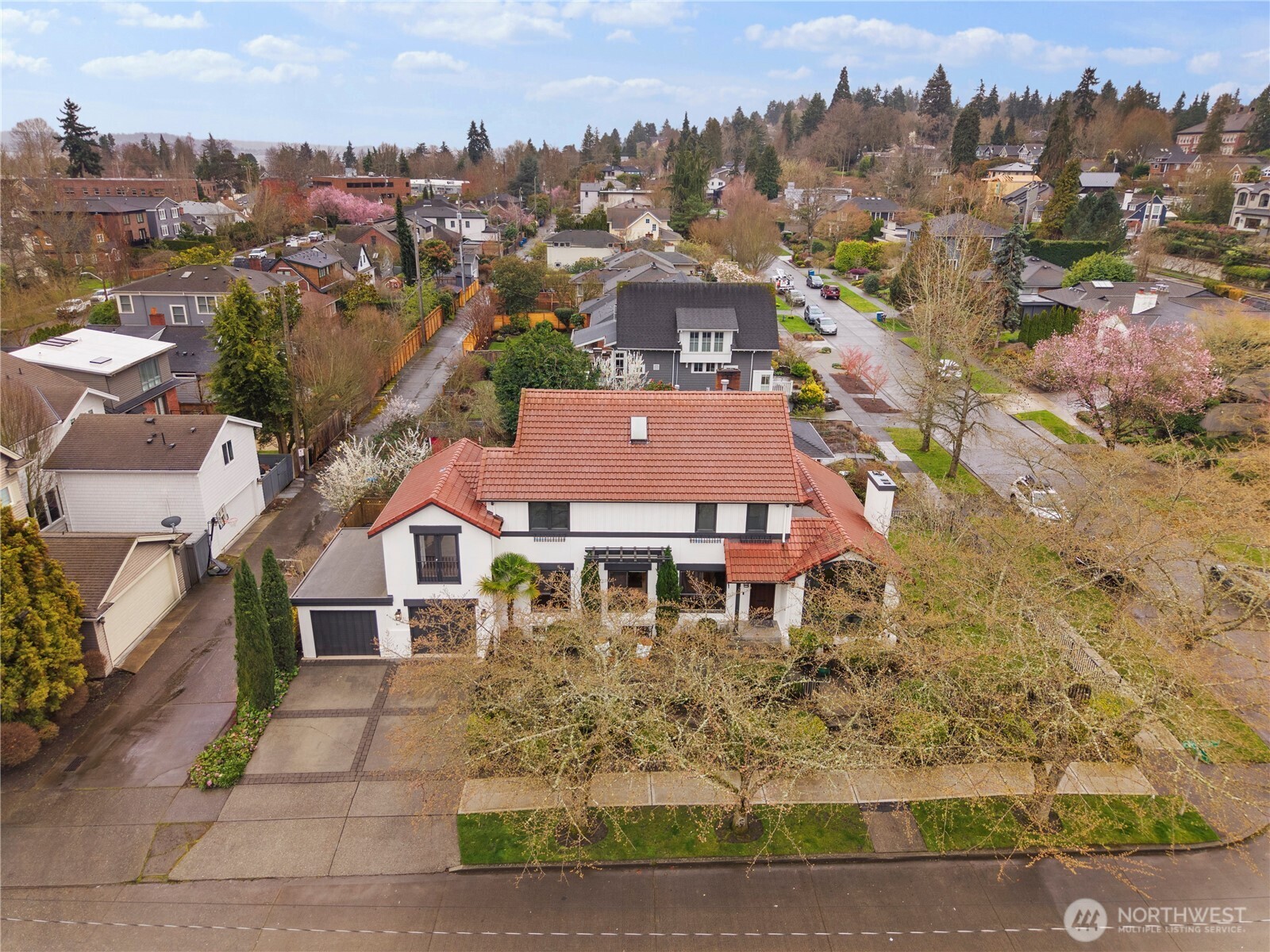 4003 E Newton Street , Seattle, WA 98112