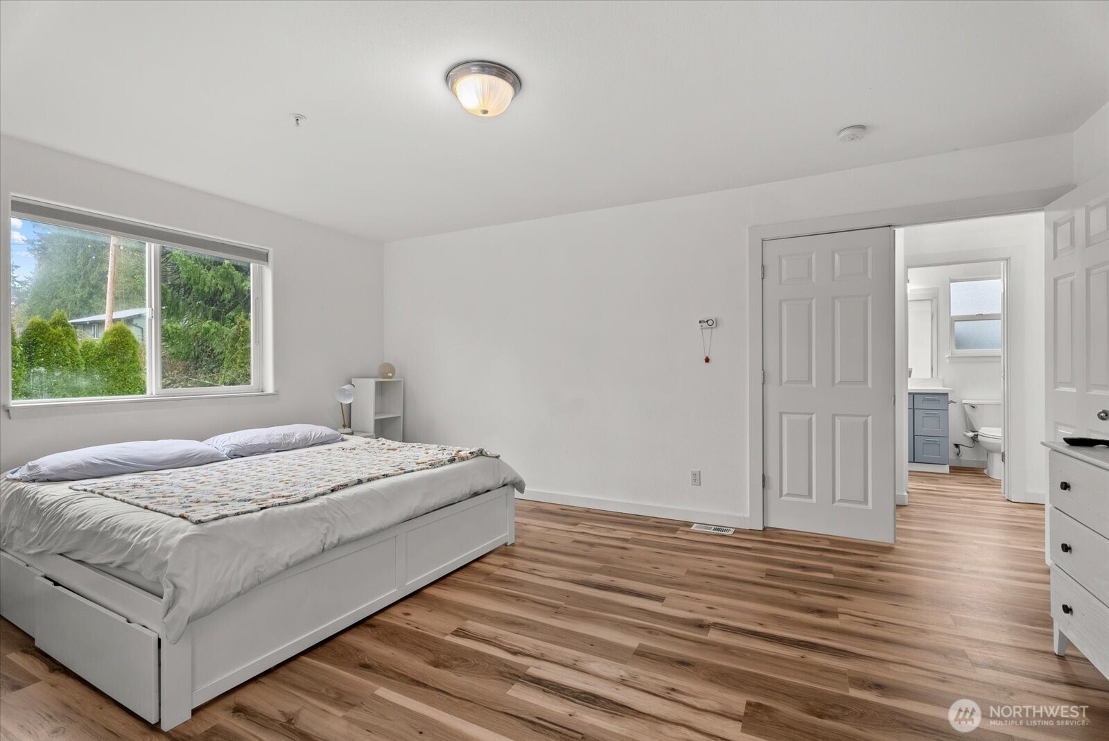 14007 49th Avenue W, Edmonds, WA 98026