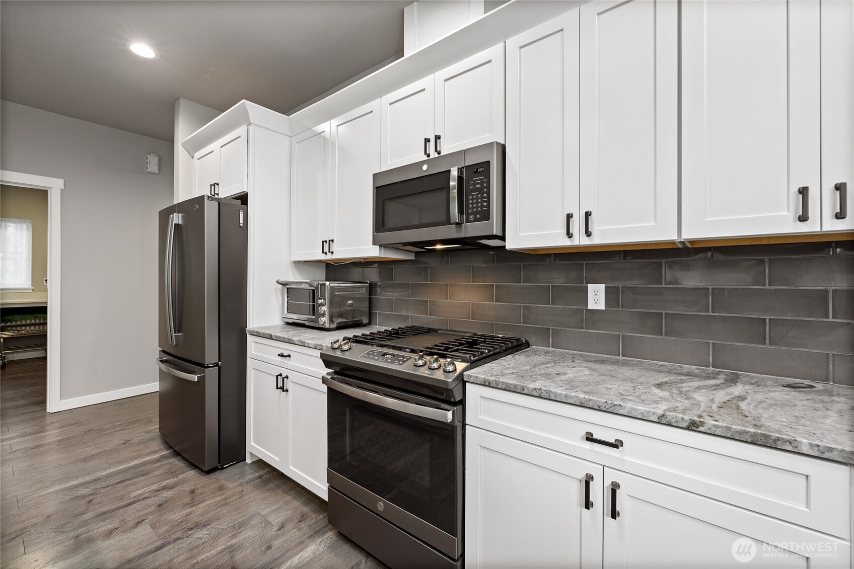 6935 Steamboat Island Road NW, Olympia, WA 98502