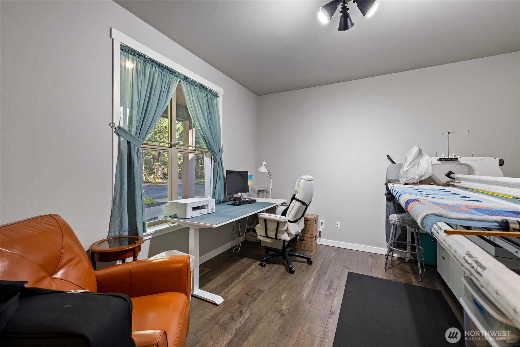 6935 Steamboat Island Road NW, Olympia, WA 98502