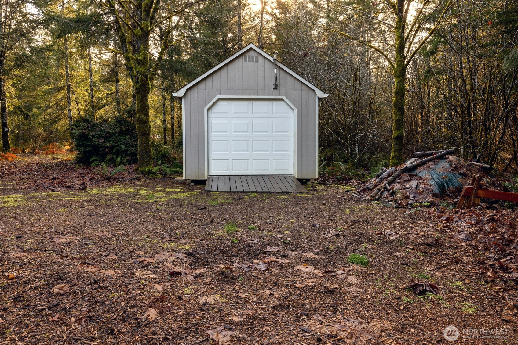 6935 Steamboat Island Road NW, Olympia, WA 98502