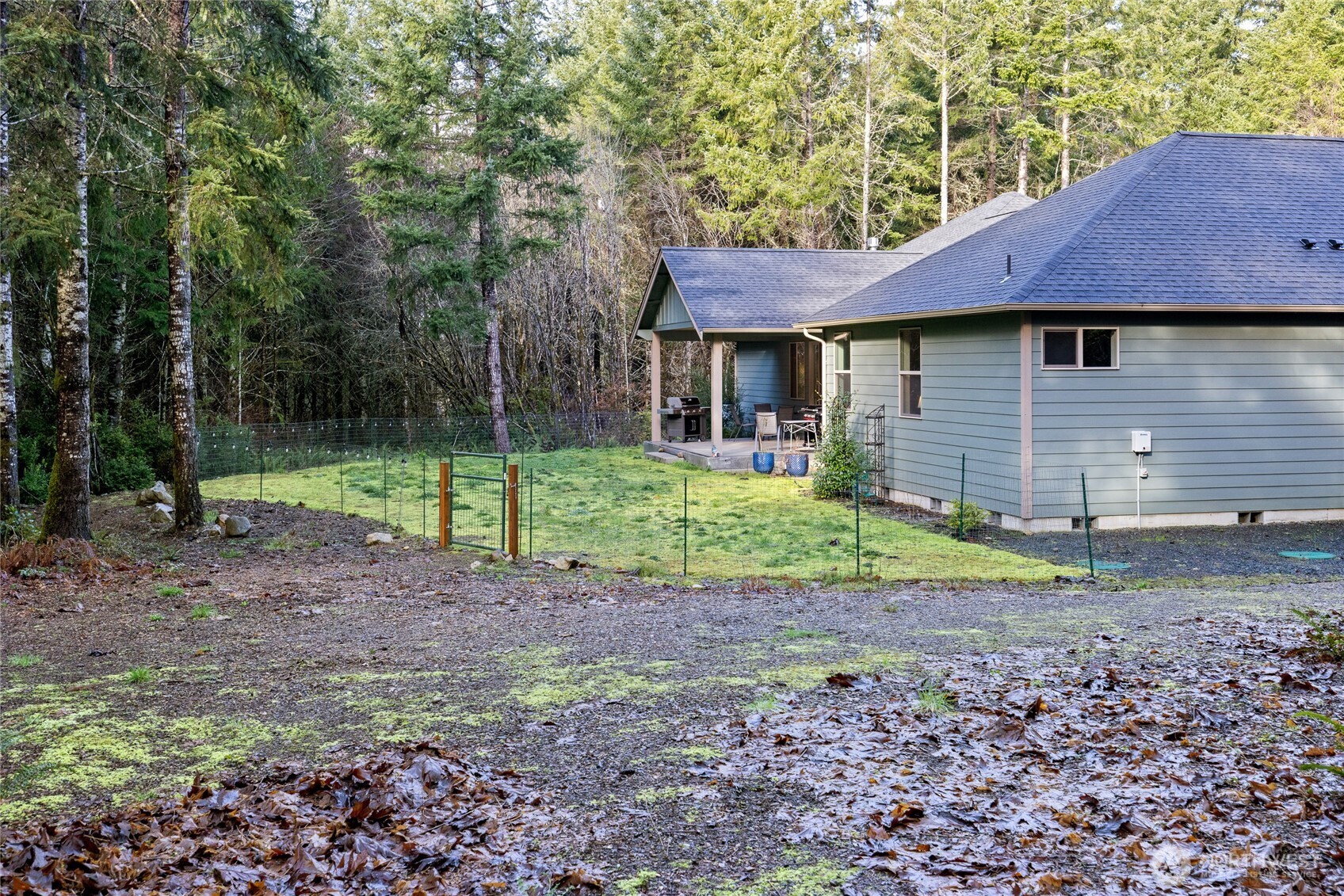 6935 Steamboat Island Road NW, Olympia, WA 98502