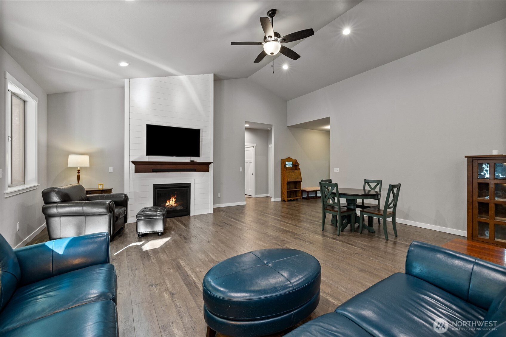 6935 Steamboat Island Road NW, Olympia, WA 98502