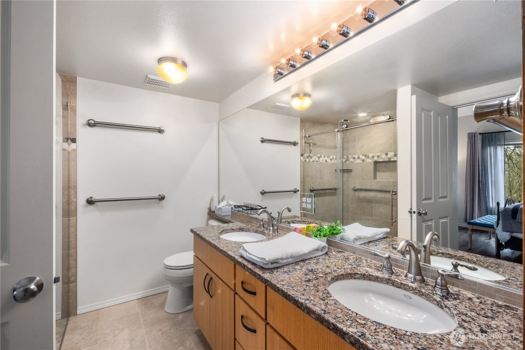 22614 43rd Avenue S, Kent, WA 98032