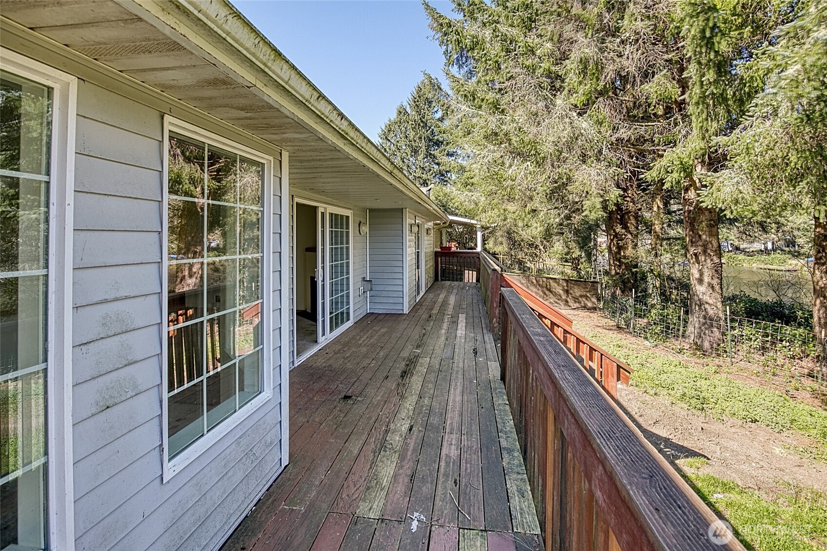 544 Makah Avenue SE, Ocean Shores, WA 98569