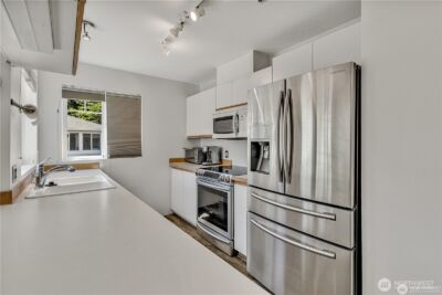 22106 41st Place S #302, Kent, WA 98032 - Photo 11
