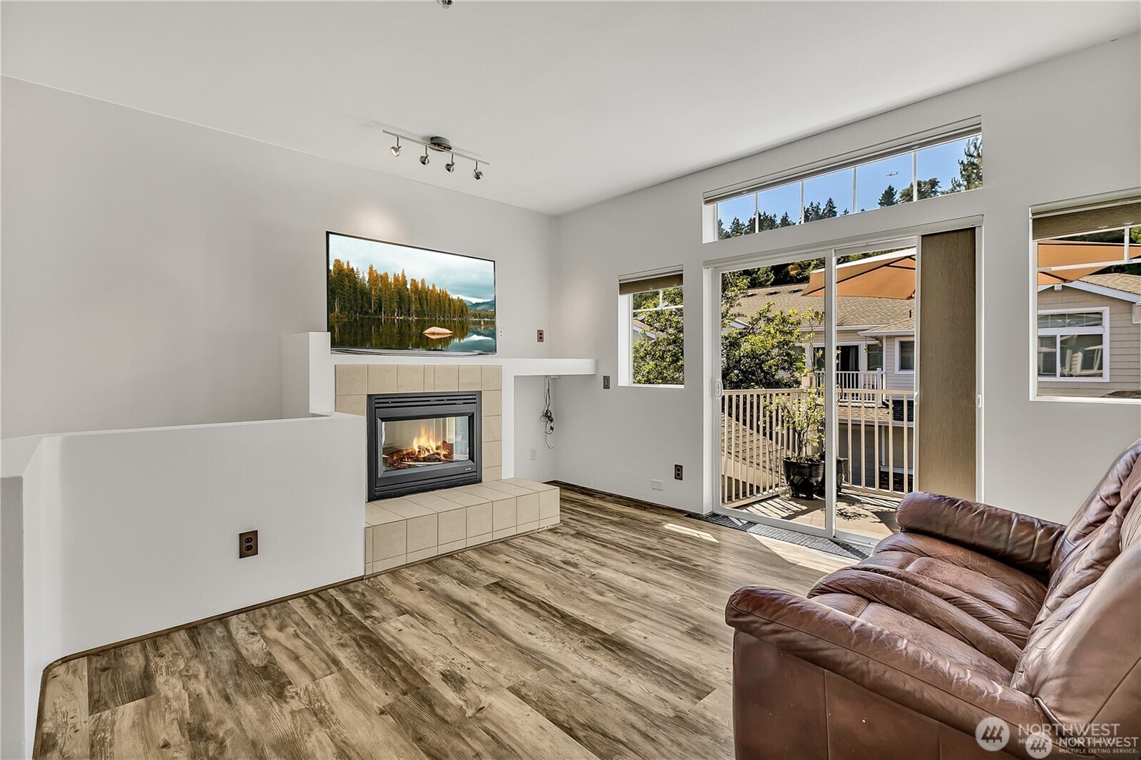 22106 41st Place S #302, Kent, WA 98032